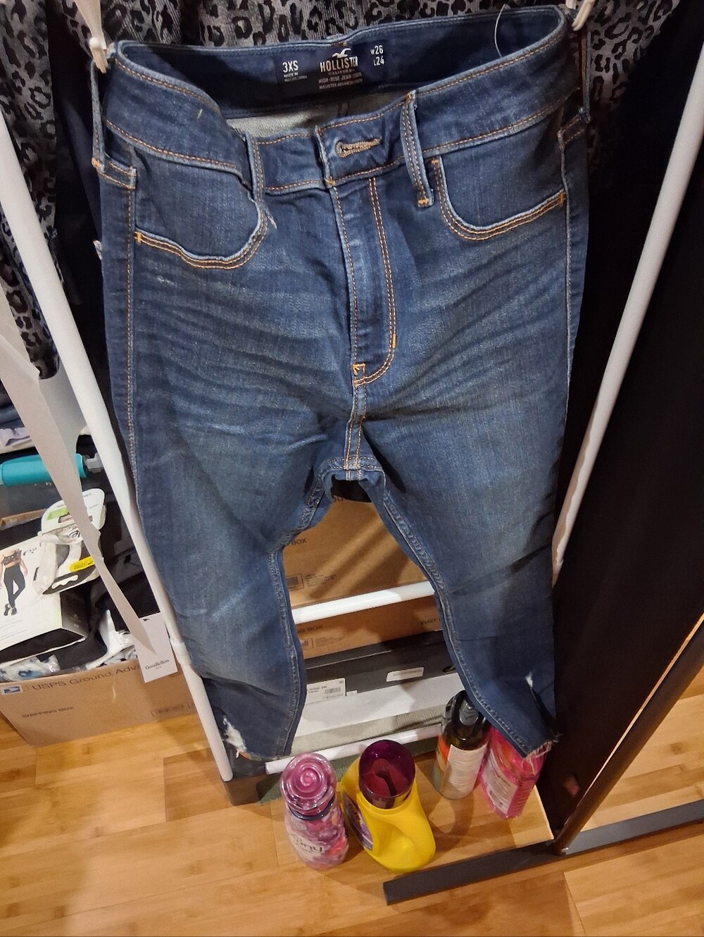 Hollister Women's Dark Blue Skinny Jeans with Whiskering